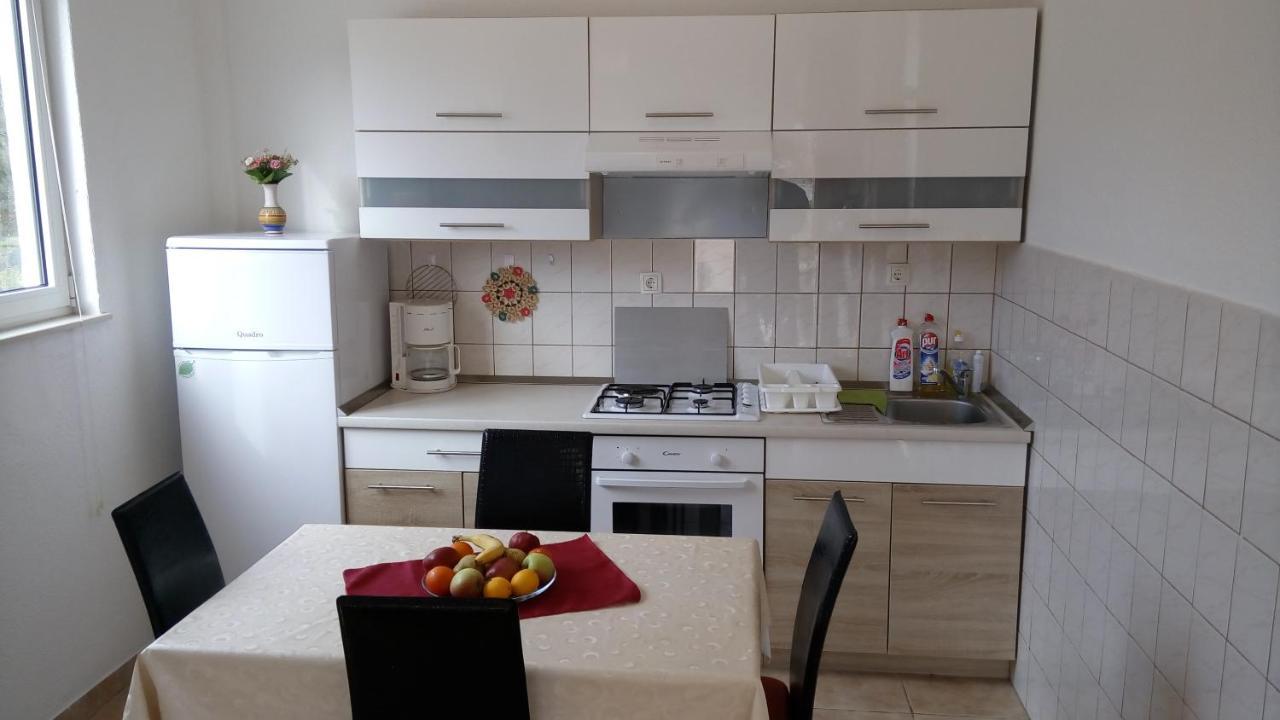 Apartments Tinka Grebastica Luaran gambar