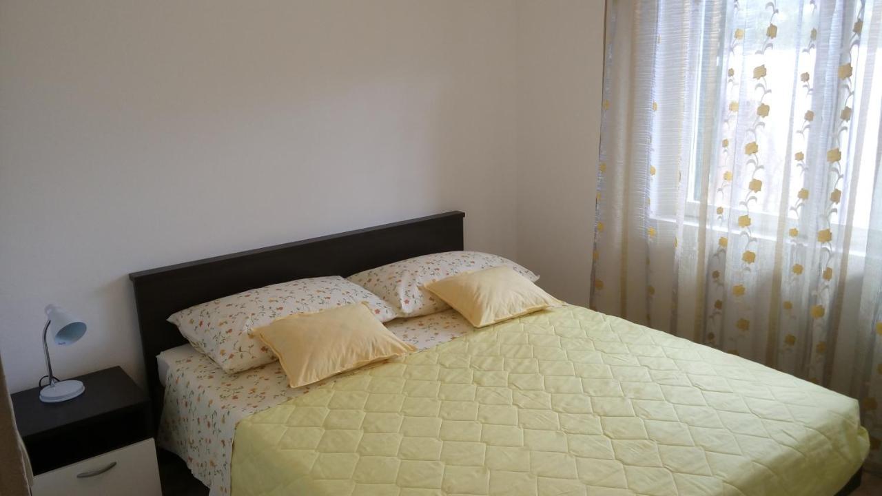 Apartments Tinka Grebastica Luaran gambar